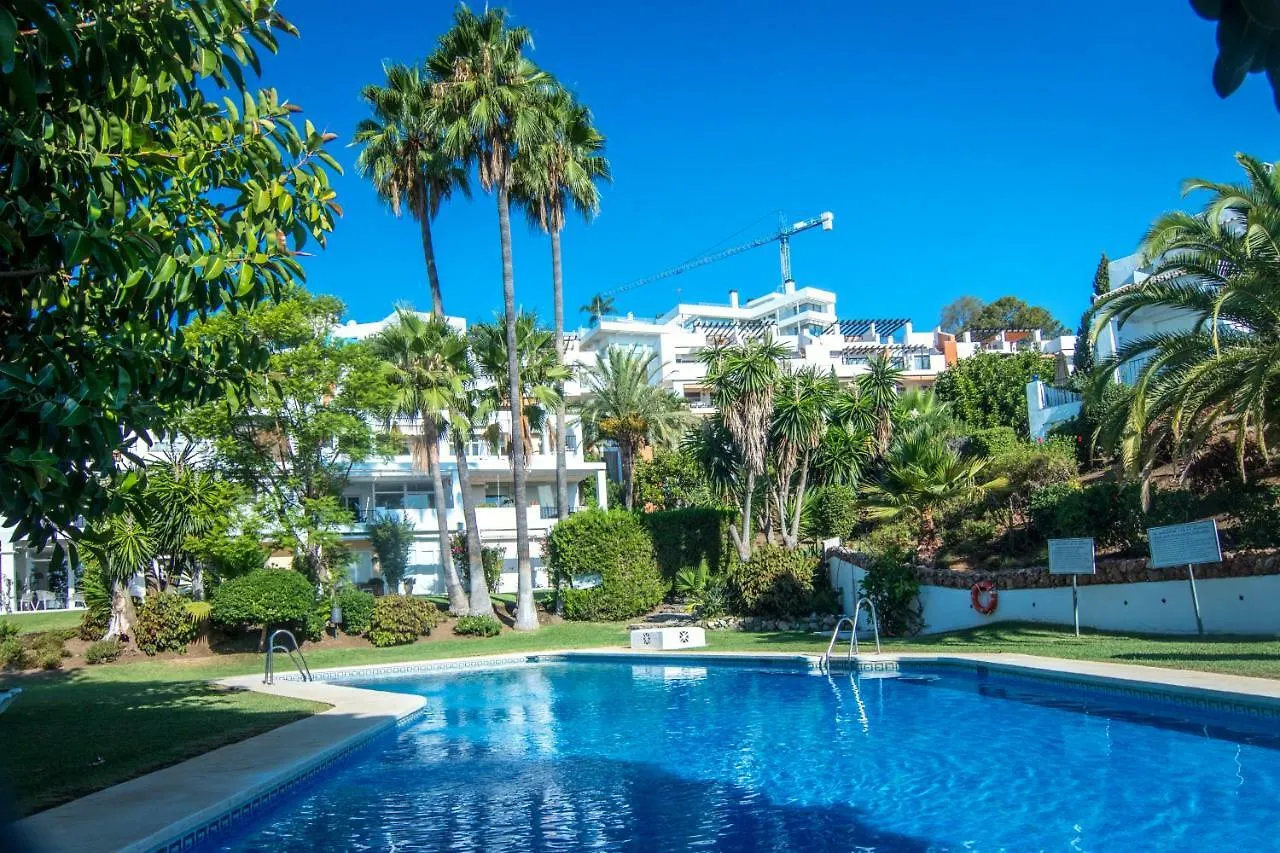 Appartement Gelegen Aan De Golfbaan Op La Quinta Benahavis Marbella Apartment